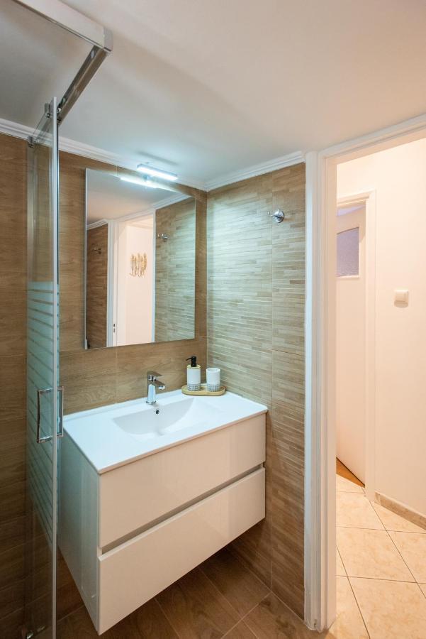 Blue Ark Boho Stay At Acropolis Athen Exterior foto